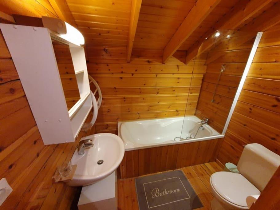 Chalet Individuel 8 Pers A Chatel Porte Du Soleil Avec Jacuzzi Exterieur Ngoại thất bức ảnh